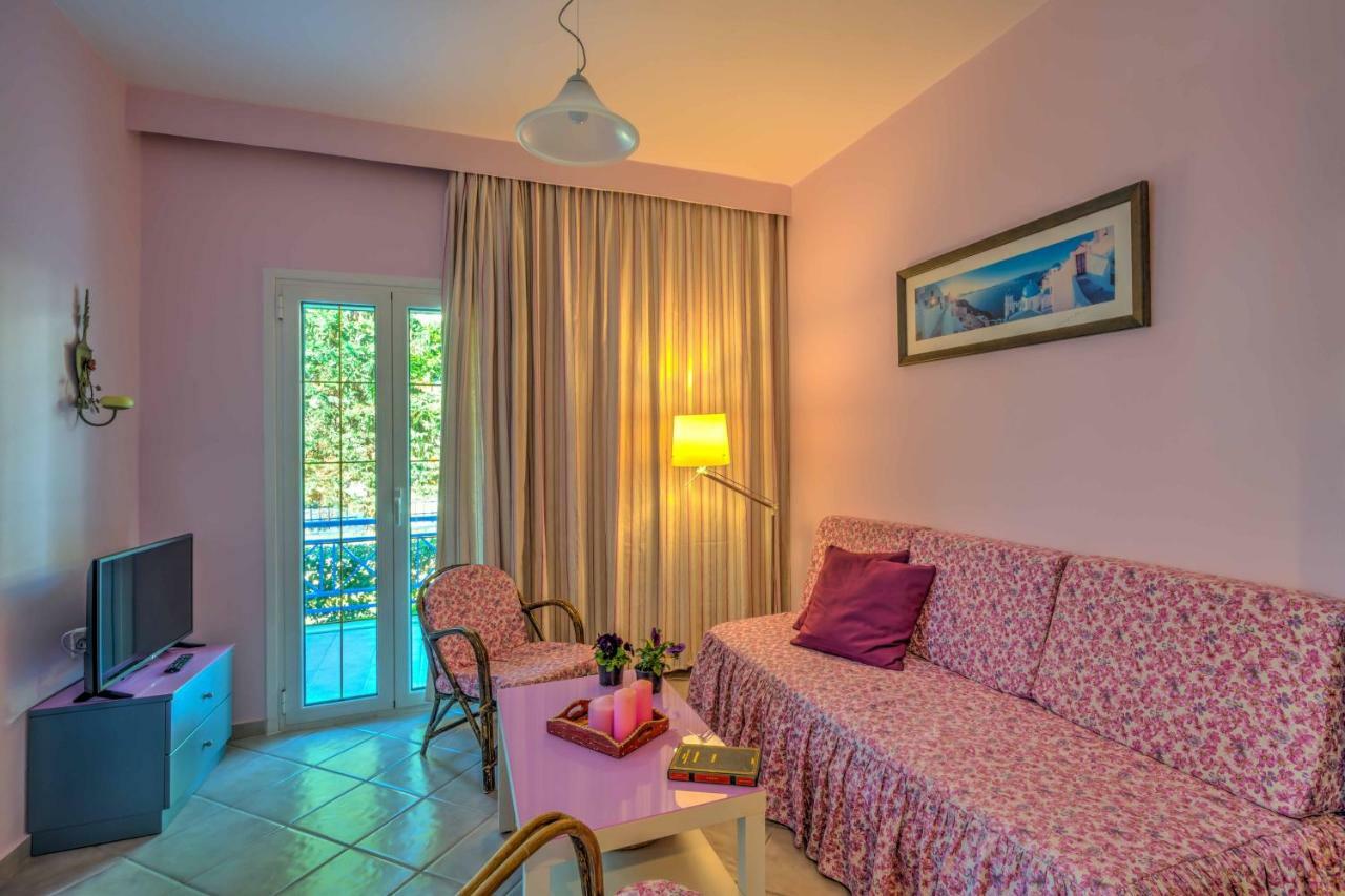 Elegant 1Br By Heraklion Beach Sun &Comfort Await Amoudara Lasithiou Extérieur photo